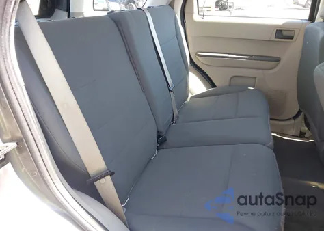 2012 Ford Escape Xls z USA, uszkodzony, nr VIN 1FMCU0C70CKC27722